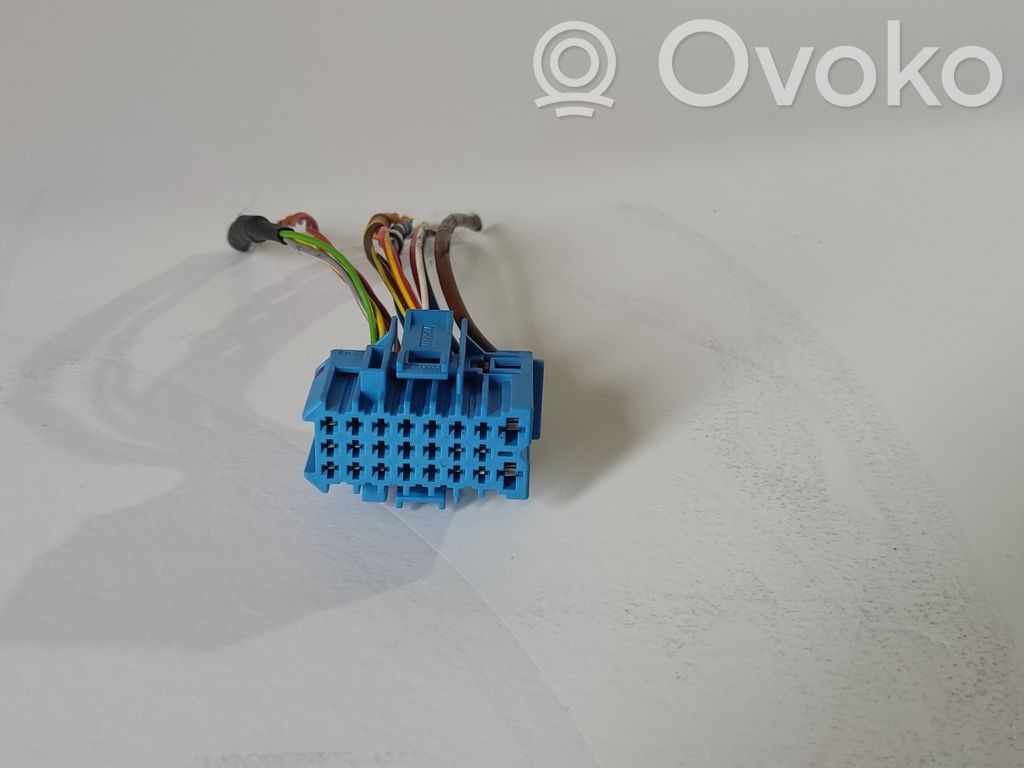 Audi A4 S4 B6 8E 8H Sound system wiring loom 