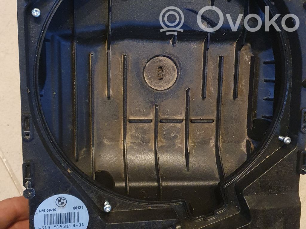 BMW 3 E90 E91 Subwoofer grill/trim 