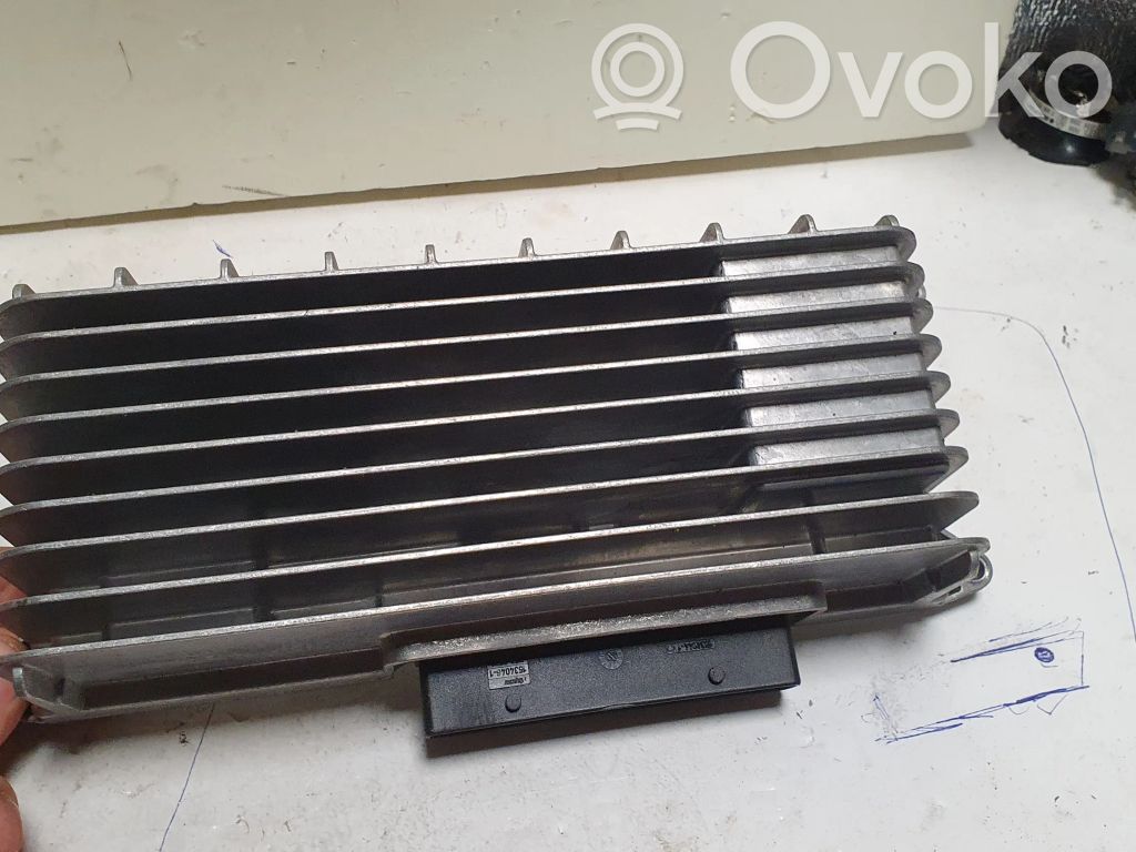 Audi A4 S4 B8 8K Sound amplifier 