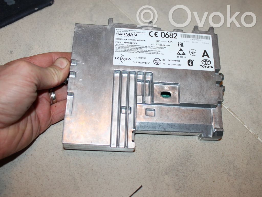 Toyota Yaris Stacja multimedialna GPS / CD / DVD 