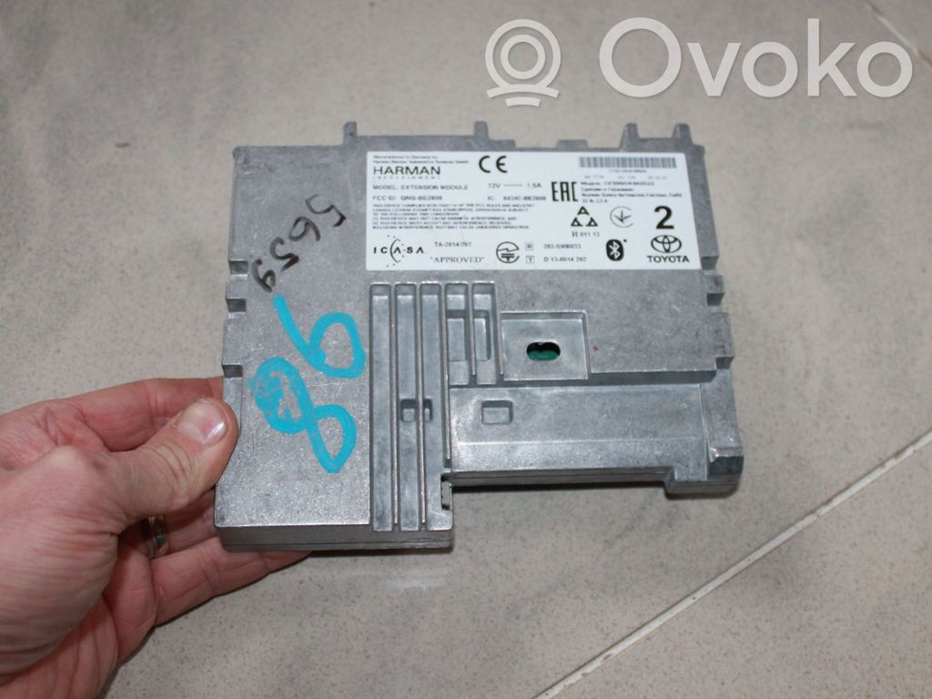 Toyota Auris E180 Stacja multimedialna GPS / CD / DVD 