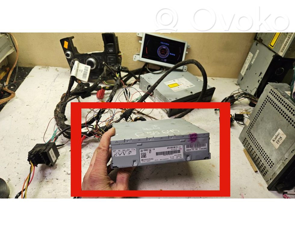 Audi A5 8T 8F Radio/CD/DVD/GPS head unit 