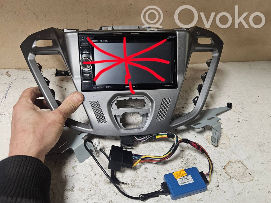 Ford Tourneo Custom Verkleidung Radio / Navigation 