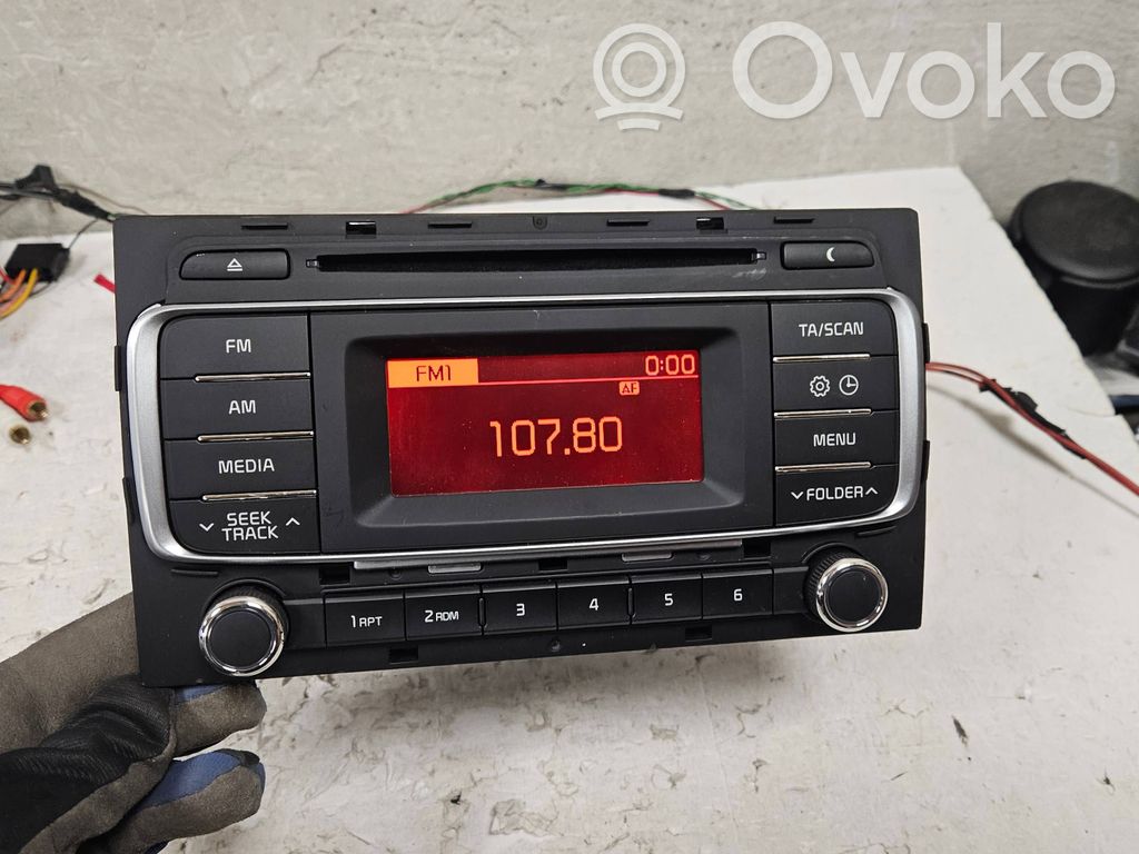 KIA Rio Panel / Radioodtwarzacz CD/DVD/GPS 