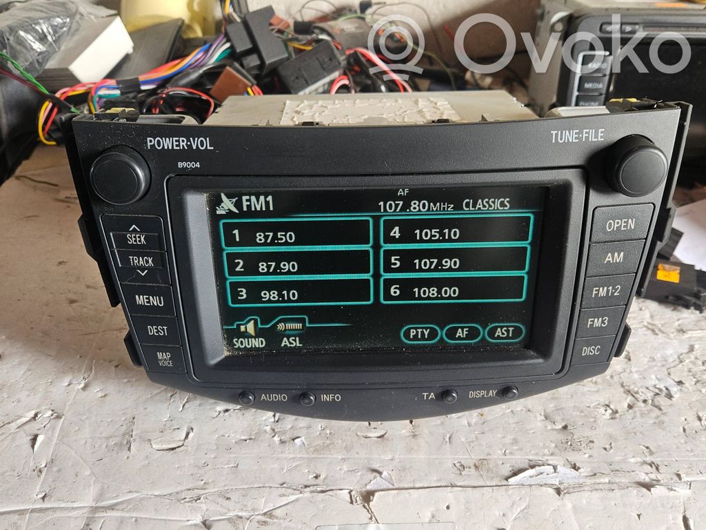 Toyota RAV 4 (XA30) Panel / Radioodtwarzacz CD/DVD/GPS 