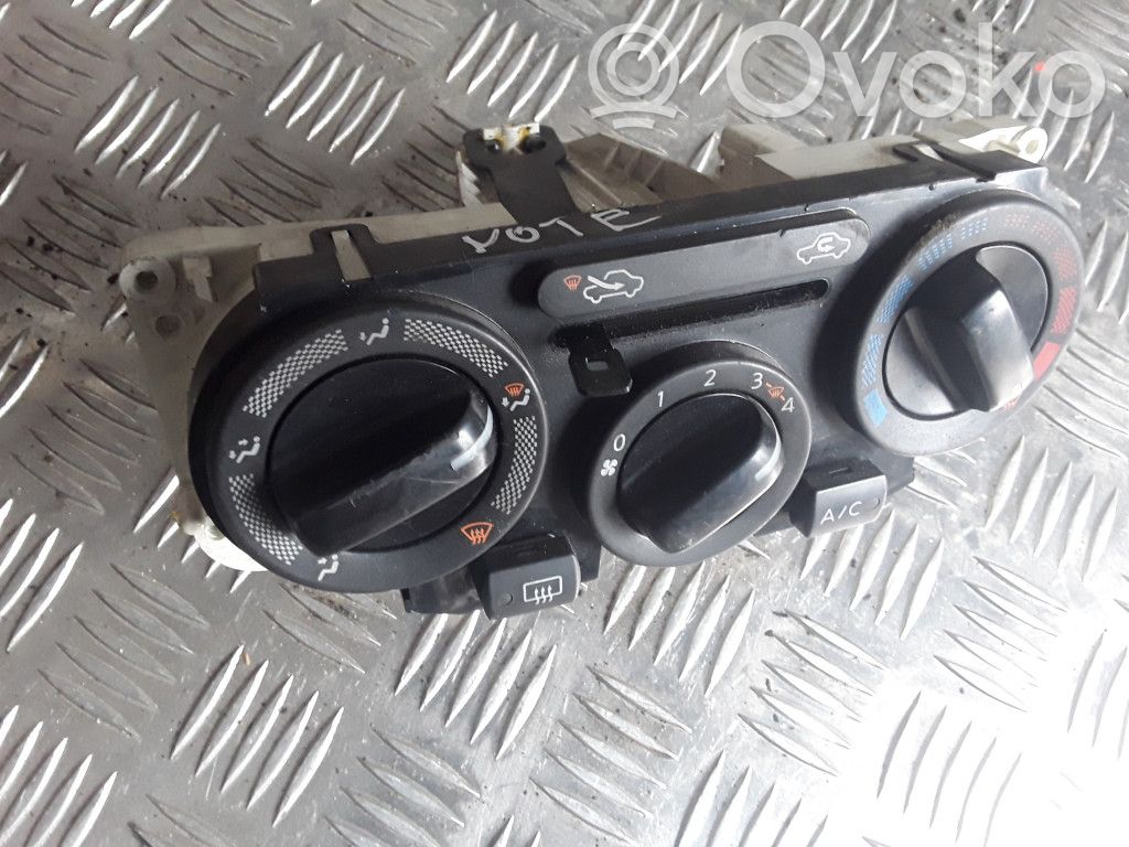 Nissan Note (E11) Climate control unit 