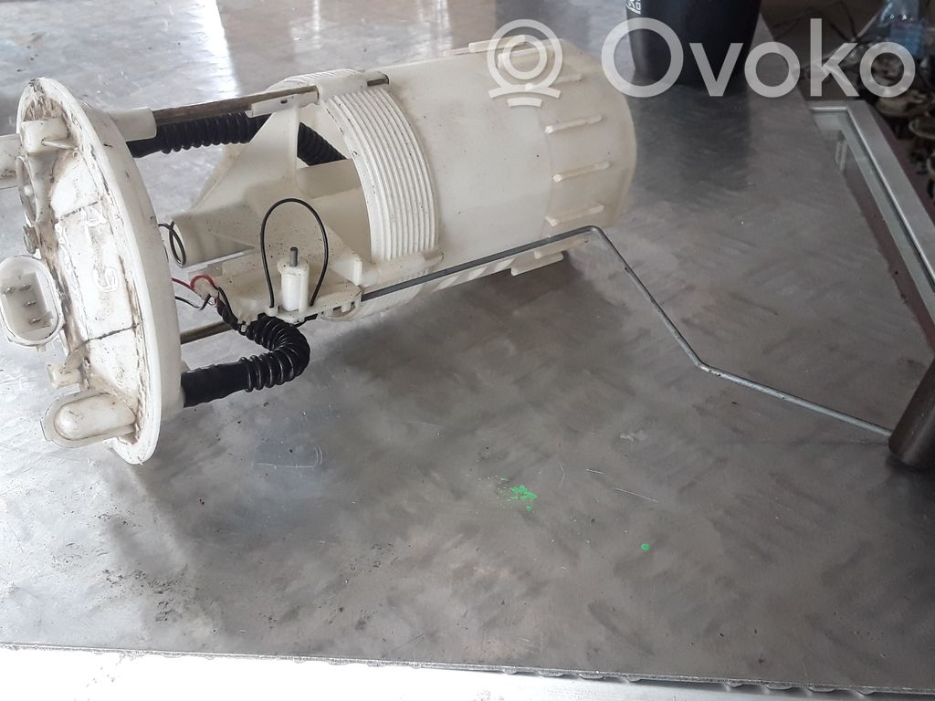 Renault Master II Bomba interna de combustible 