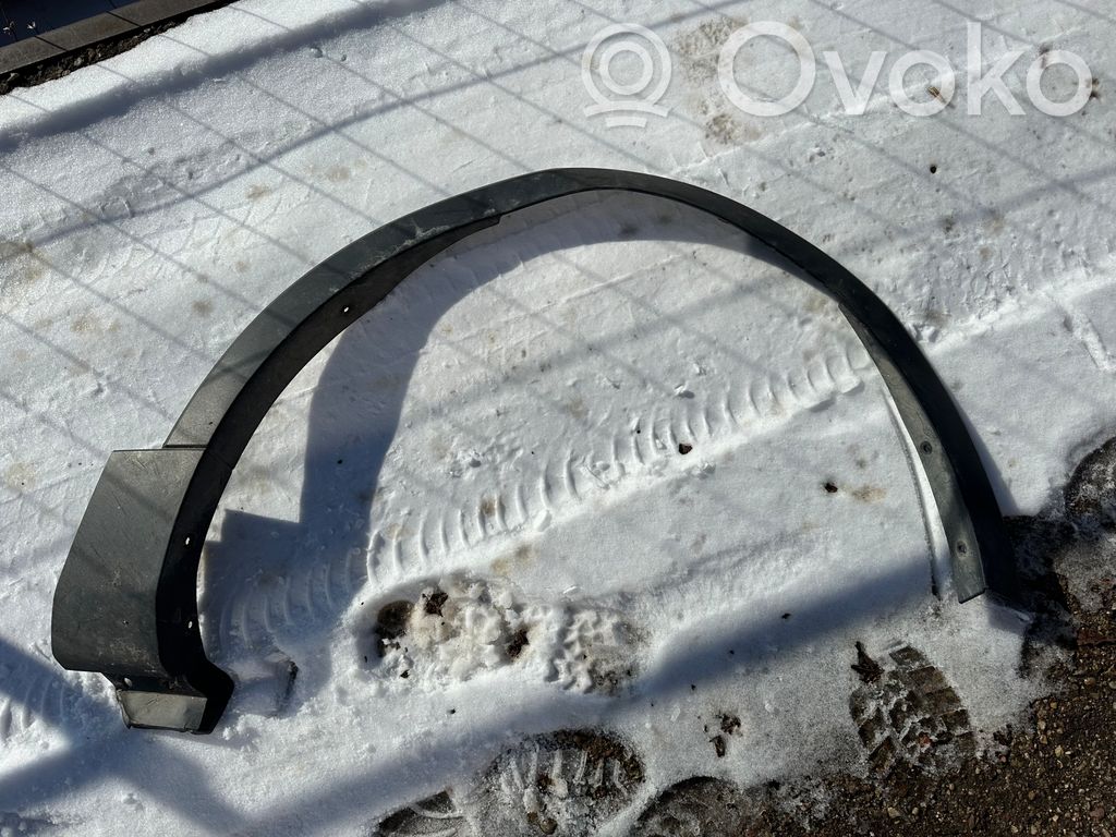 Ford Explorer Priekinės arkos apdaila 