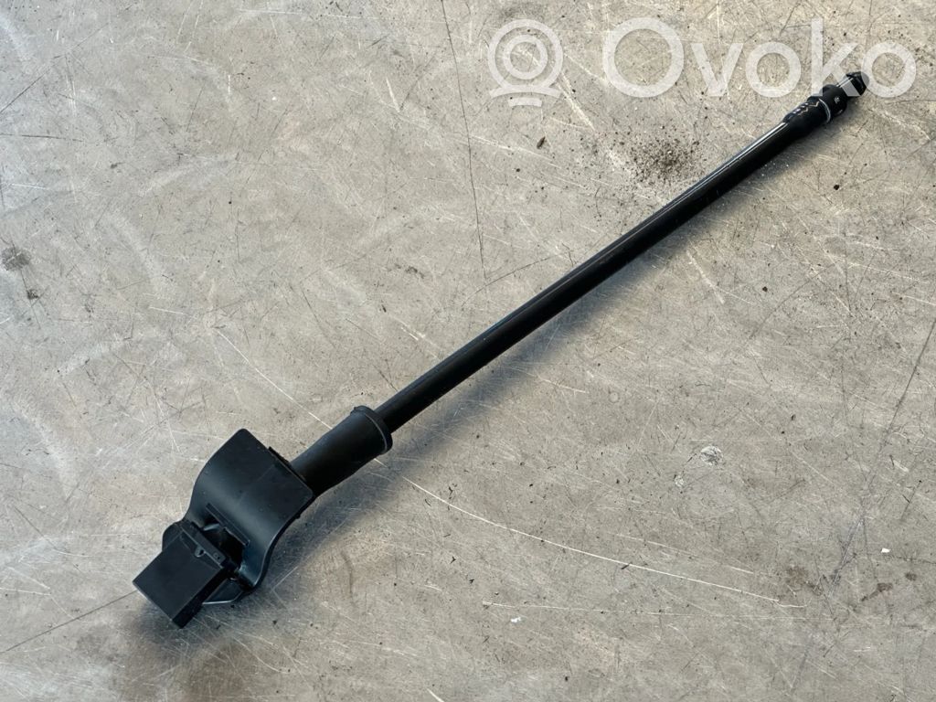 Windshield washer spray nozzle   B630B