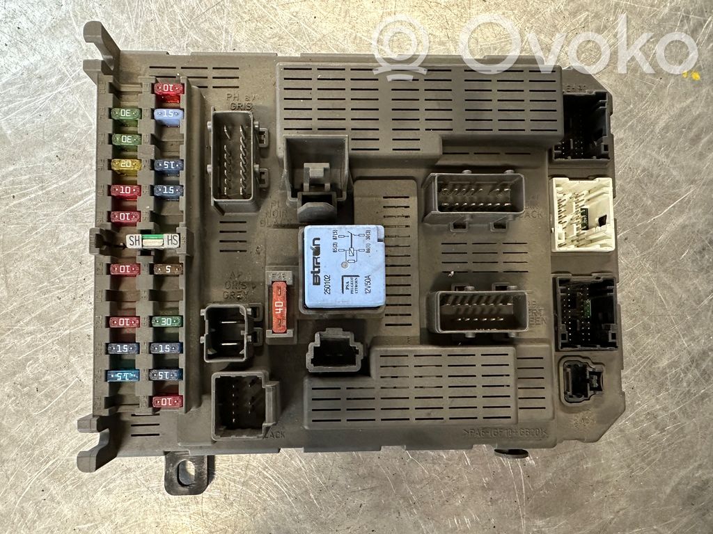Fuse module   9647448280