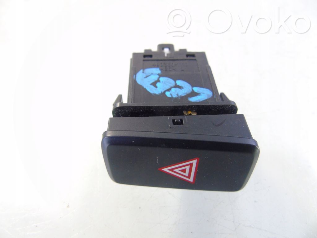 Hazard light switch   93790A2900