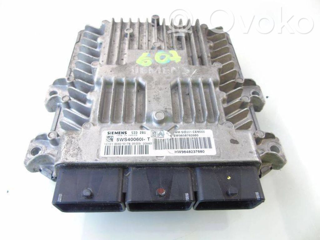 Peugeot 607 Engine control unit/module 