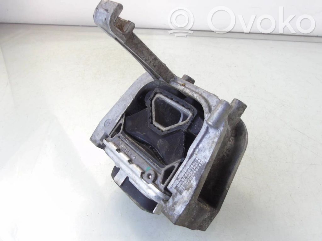 Engine mount bracket   5Q0199262CS