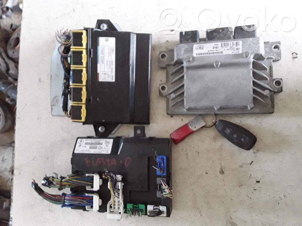 Ford Fiesta Komputer / Sterownik ECU i komplet kluczy 