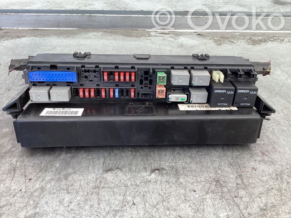 Cadillac CTS Fuse module 