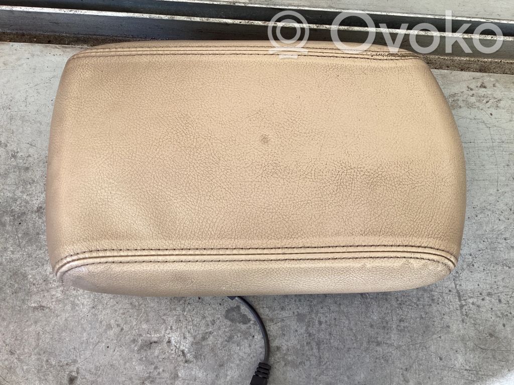 Peugeot 607 Armrest 