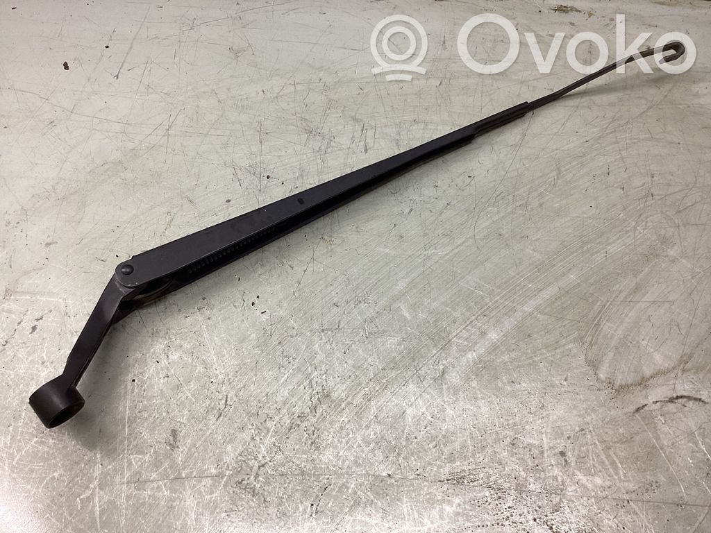 Toyota Corolla E120 E130 Front wiper blade arm 
