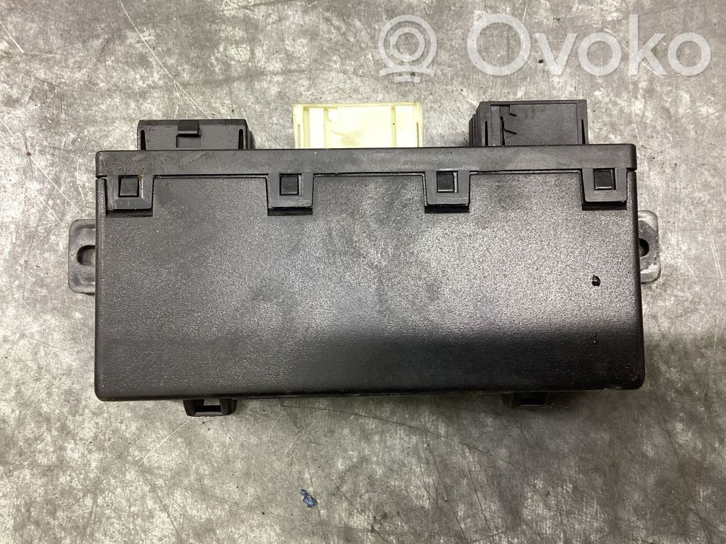 BMW 5 E39 Komforta modulis 