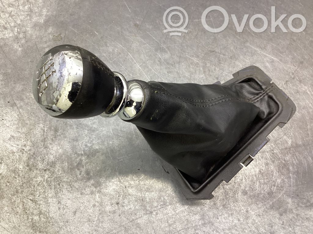 Dodge Avenger Gear shifter/selector 
