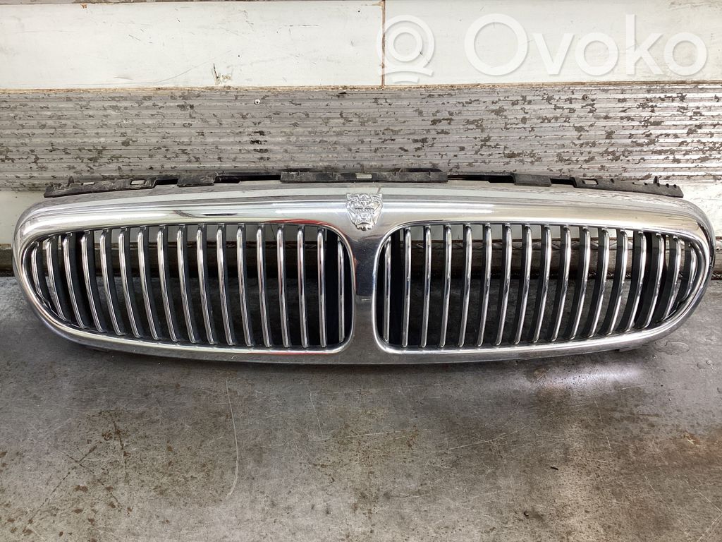 Jaguar X-Type Front grill 