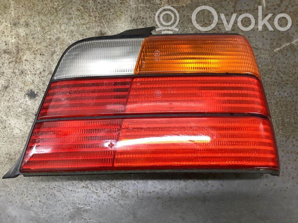 BMW 3 E36 Galinis žibintas kėbule 