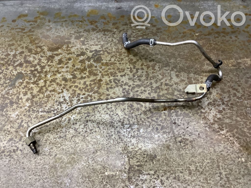 Volkswagen PASSAT B8 Przewód paliwowy 