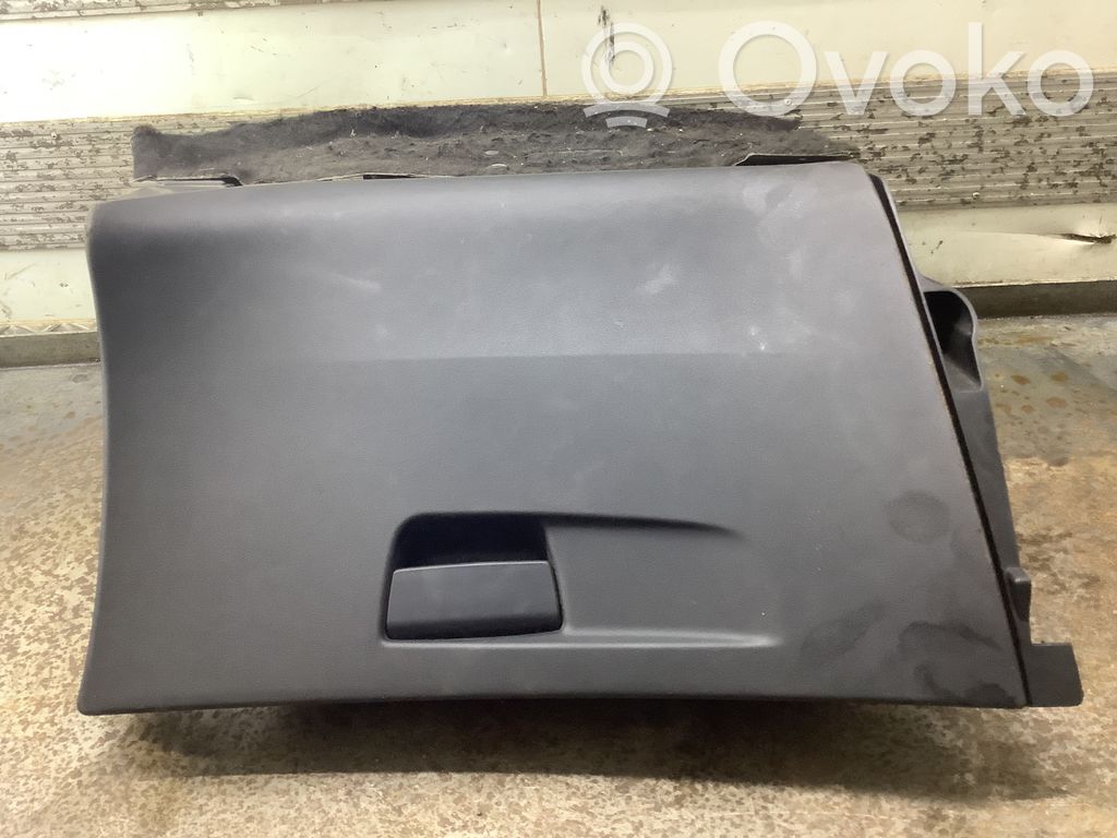 Citroen C4 II Picasso Juego guantera 