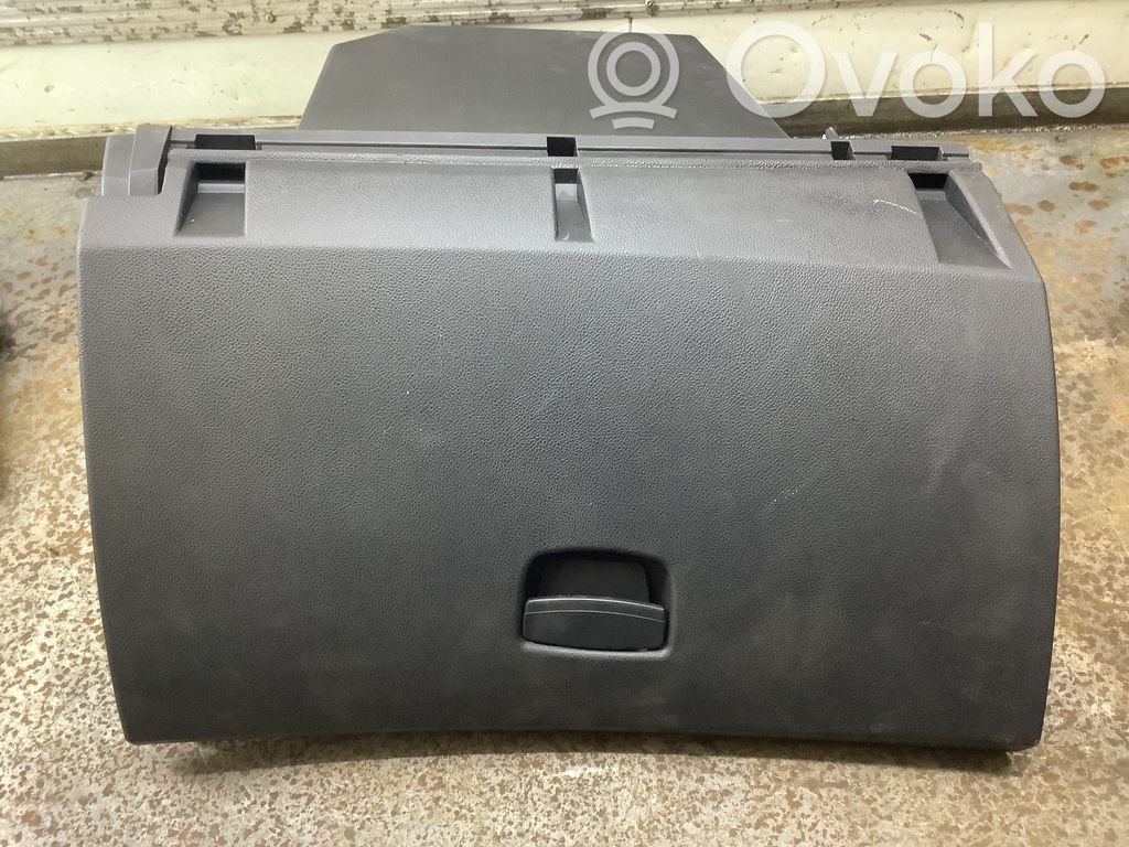 Renault Laguna III Handschuhfach 