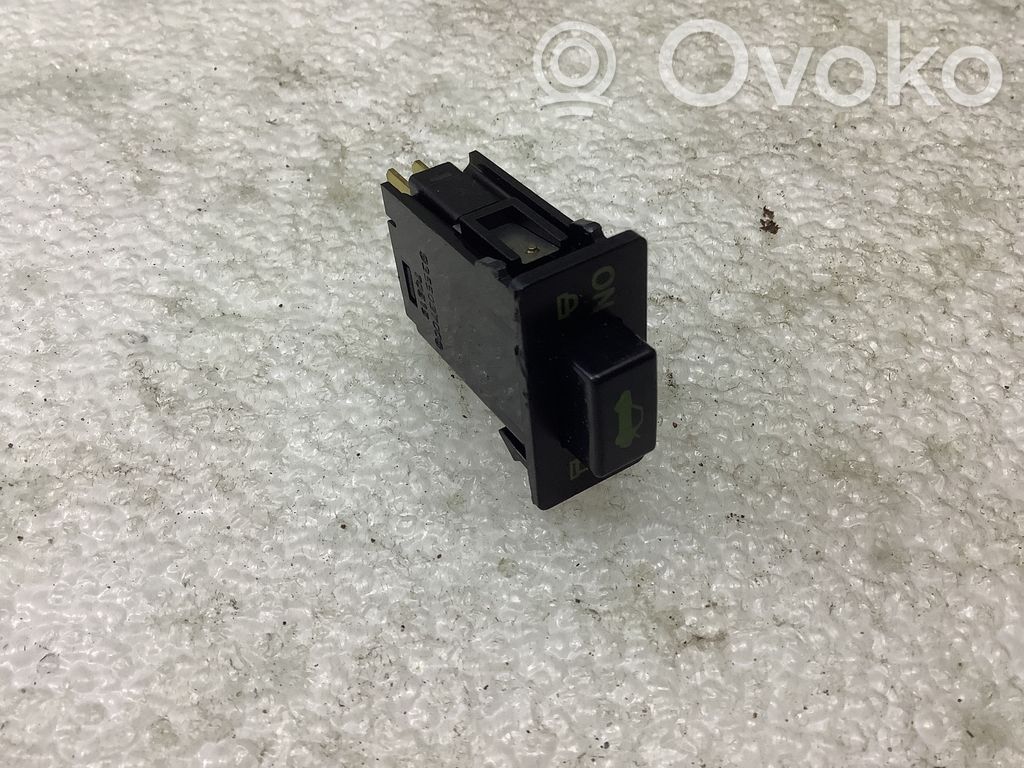 Hyundai Grandeur Interruptor para abrir la puerta trasera 
