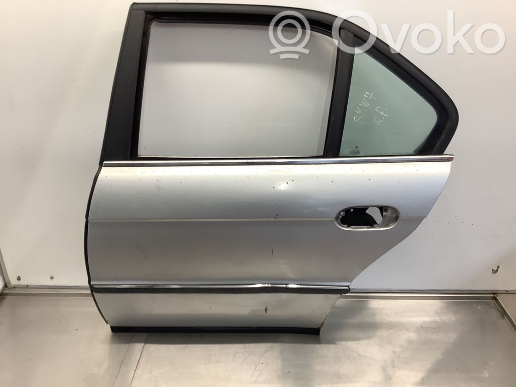 Rear door