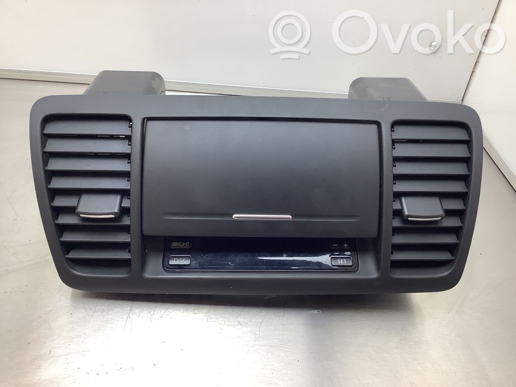 Subaru Outback Centrinės oro grotelės 