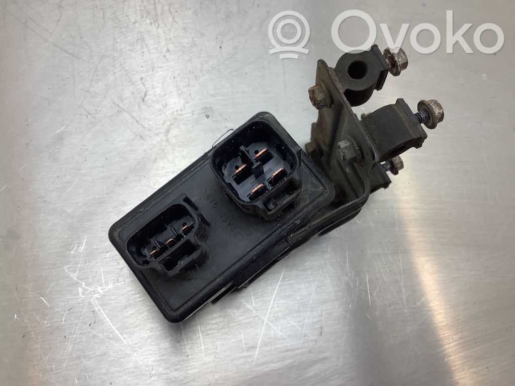 Subaru Tribeca Window wiper relay 