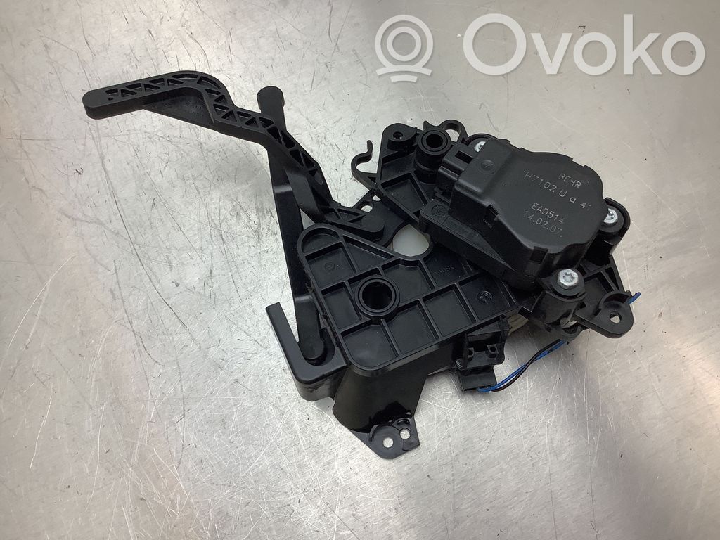 Opel Zafira B Tuloilmaventtiilin käyttömoottori 