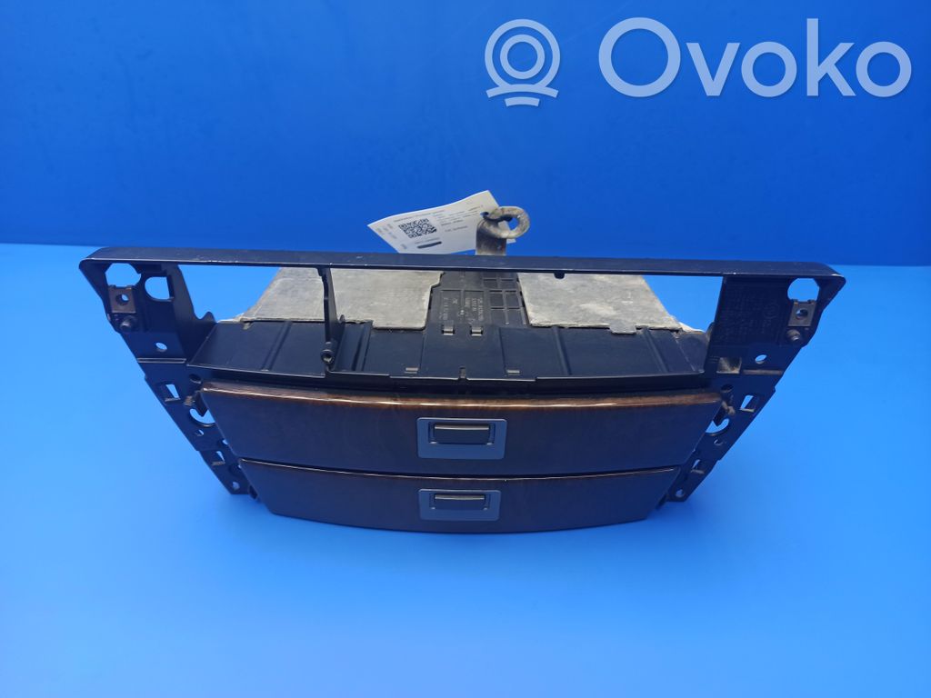 BMW 7 E65 E66 Dashboard storage box/compartment 