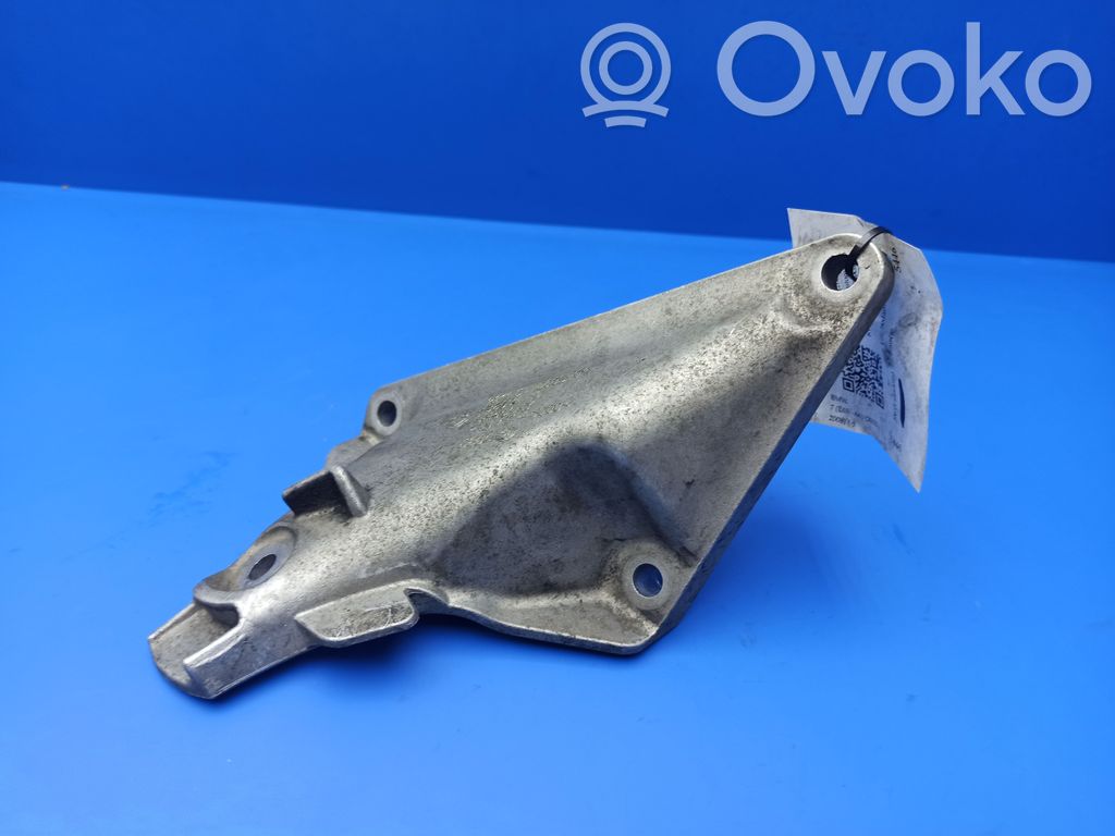BMW 7 E65 E66 Engine mounting bracket 