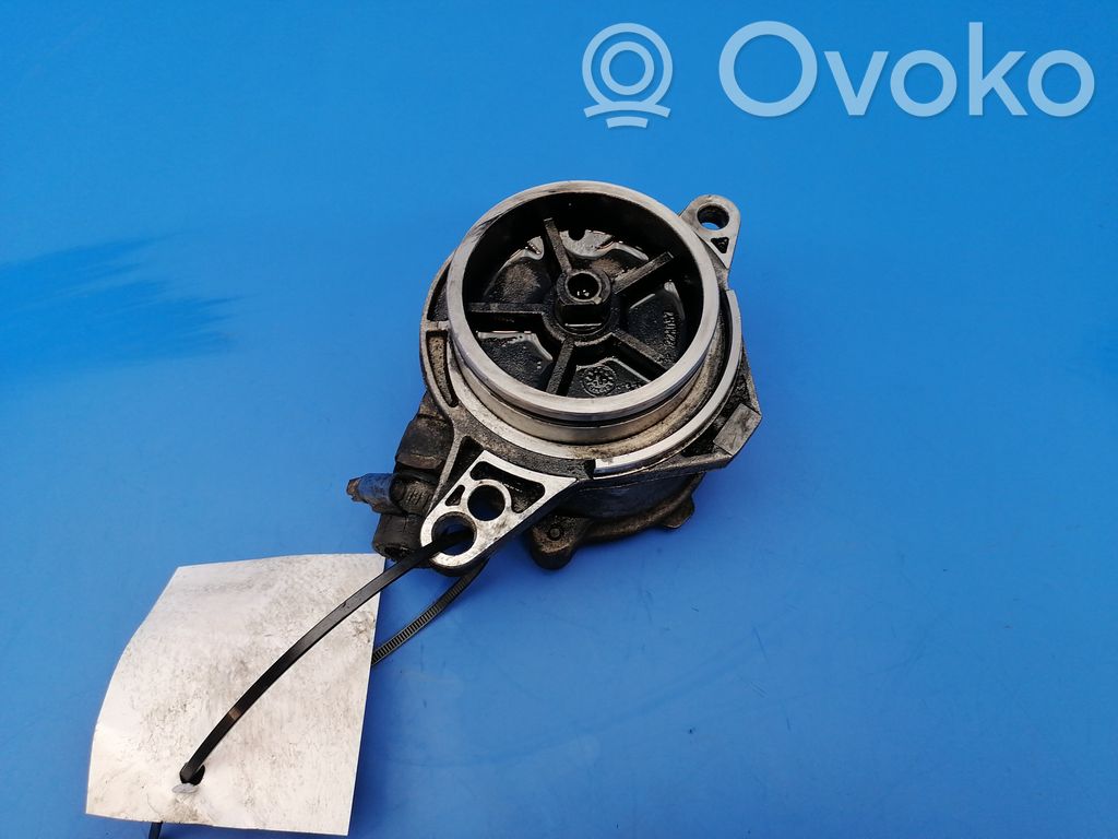 BMW 7 E38 Unterdruckpumpe Vakuumpumpe 