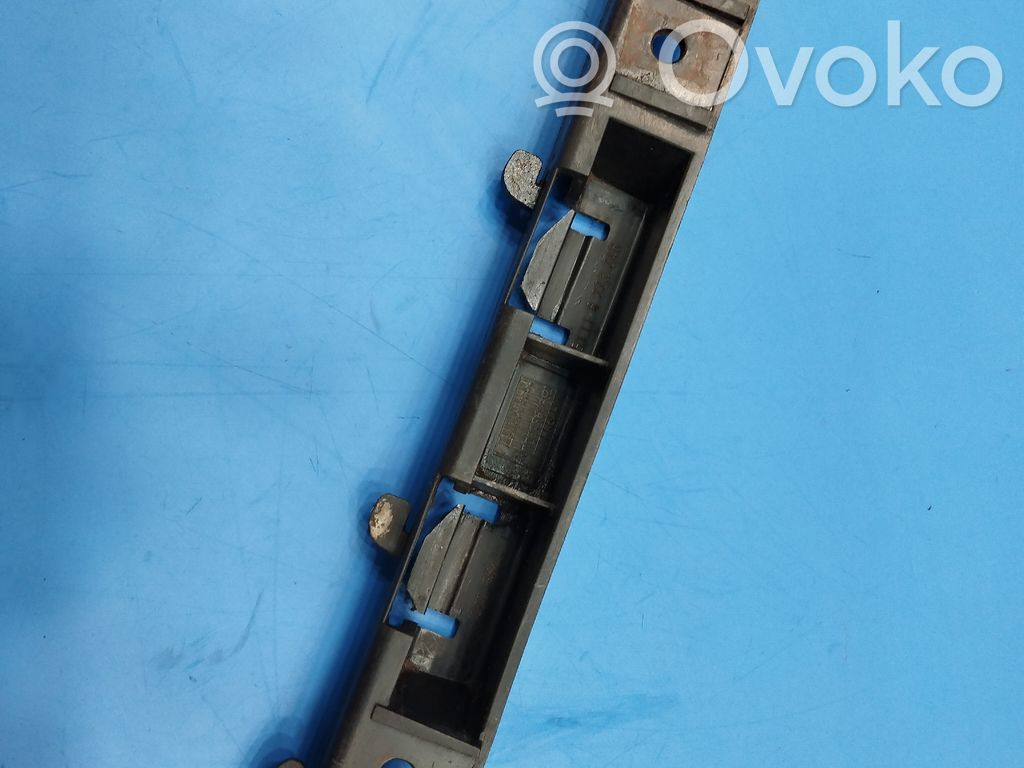 Rear bumper mounting bracket   72758411,8223248