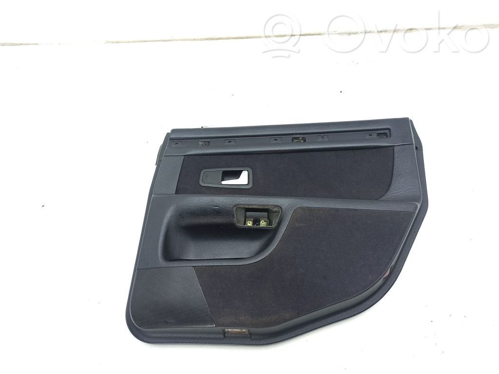 Audi A8 S8 D2 4D Takaoven verhoilu 