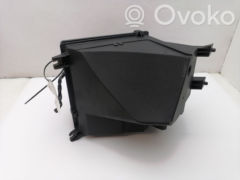 Audi A8 S8 D2 4D Air filter box 