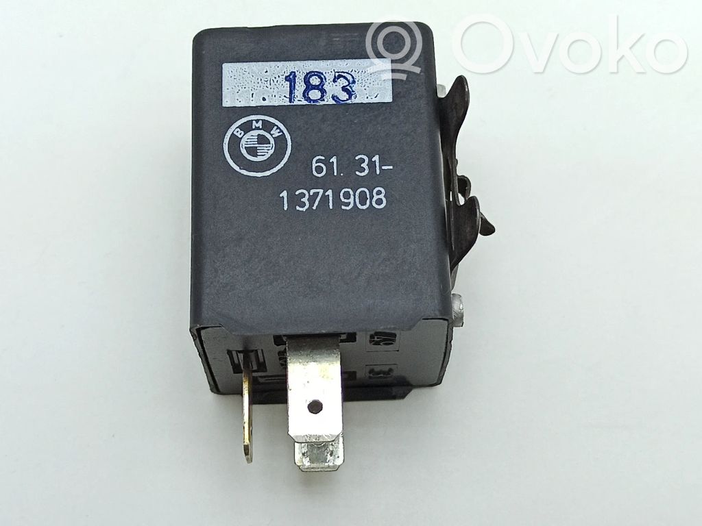 BMW 7 E23 Light relay 