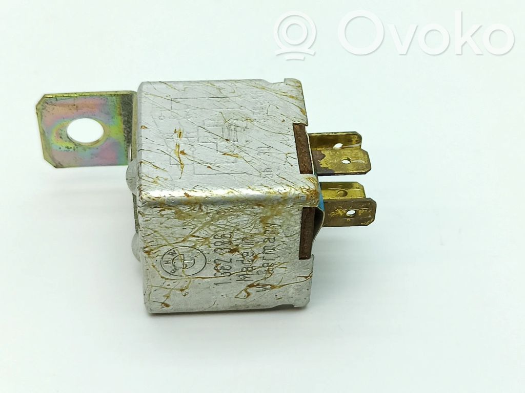Light relay   1362386,9220