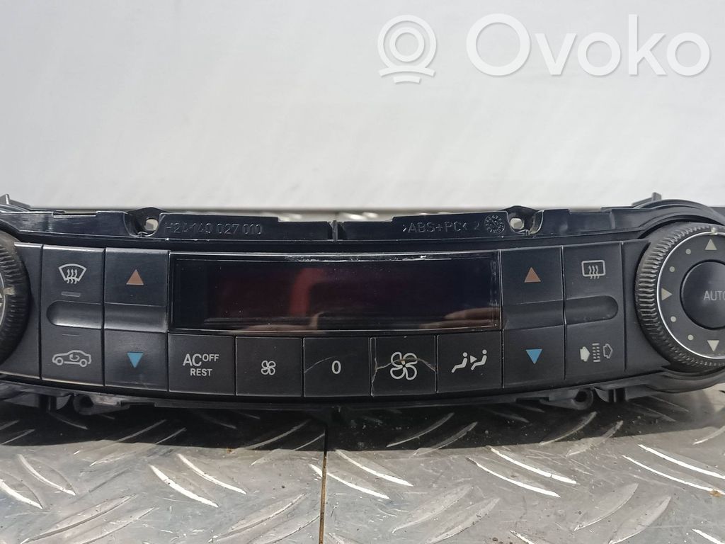 Mercedes-Benz E W211 Climate control unit 