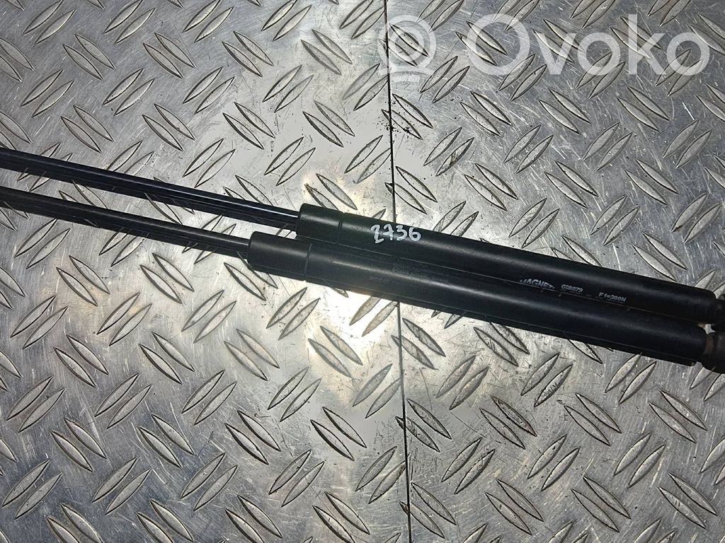 Hyundai Coupe Siłownik maski przedniej 