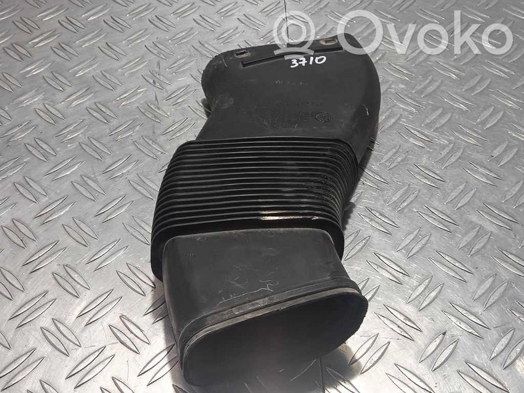 Mercedes-Benz E W211 Część rury dolotu powietrza 
