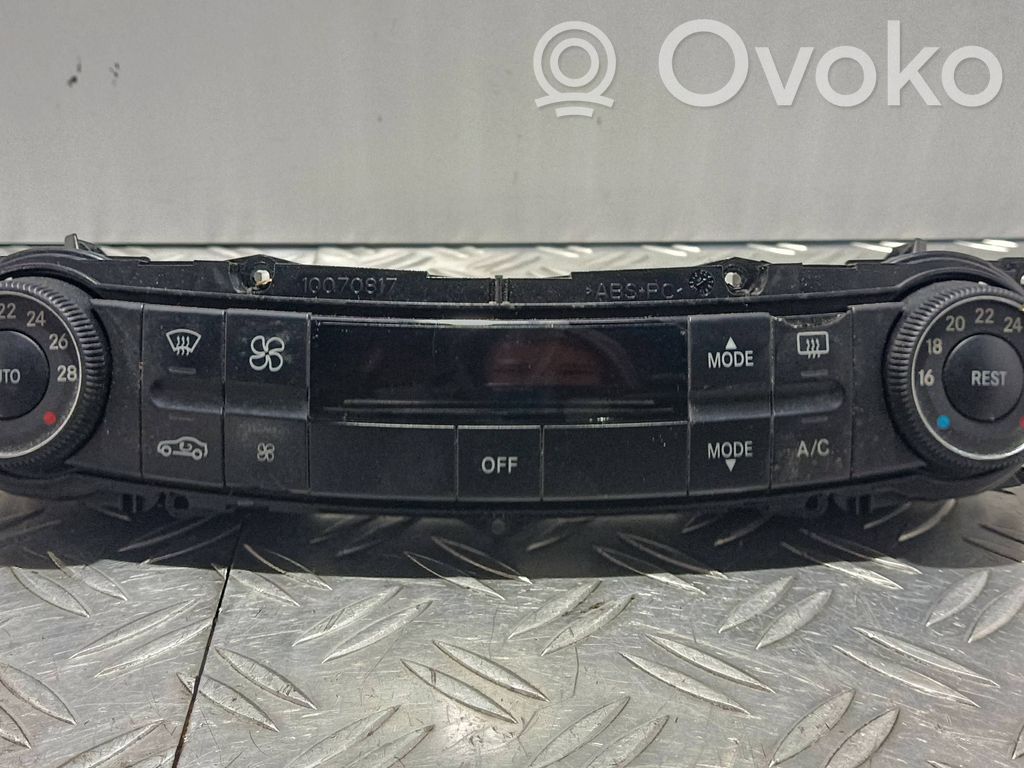 Mercedes-Benz E W211 Climate control unit 