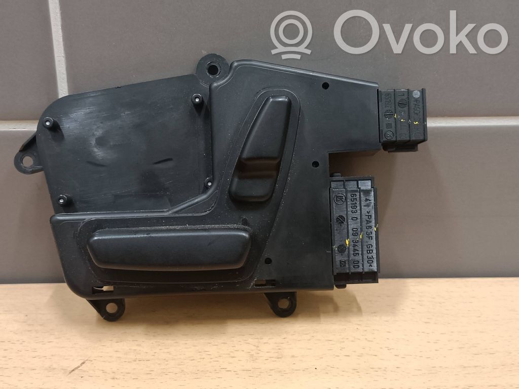 Mercedes-Benz R W251 Seat control switch 
