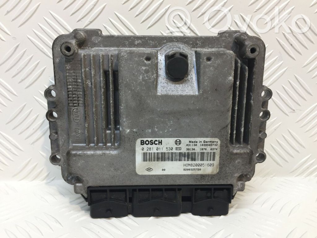 Renault Trafic II (X83) Engine control unit/module 