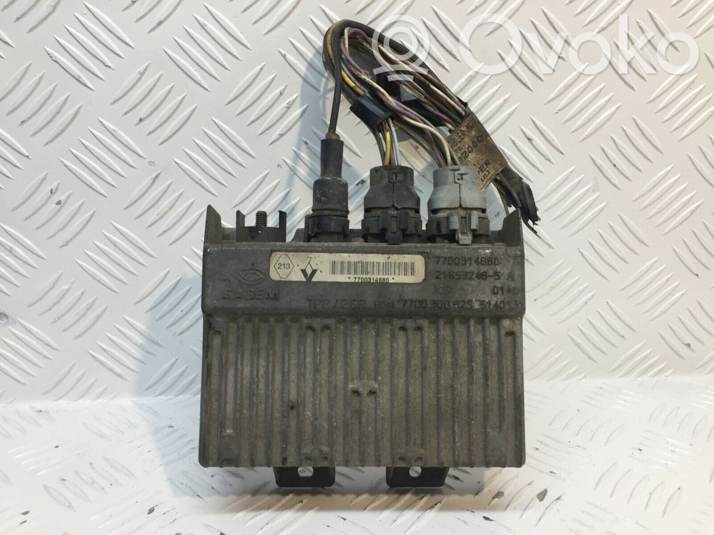 Renault Master II Engine control unit/module 