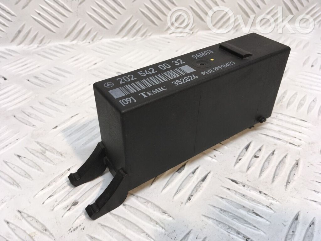 Mercedes-Benz C W202 Module d'éclairage LCM 