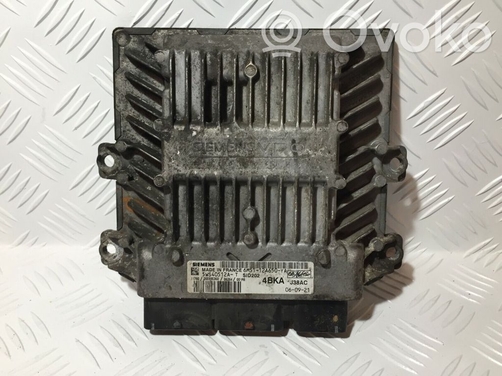 Unidad de control/módulo del motor   6M5112A650YA
